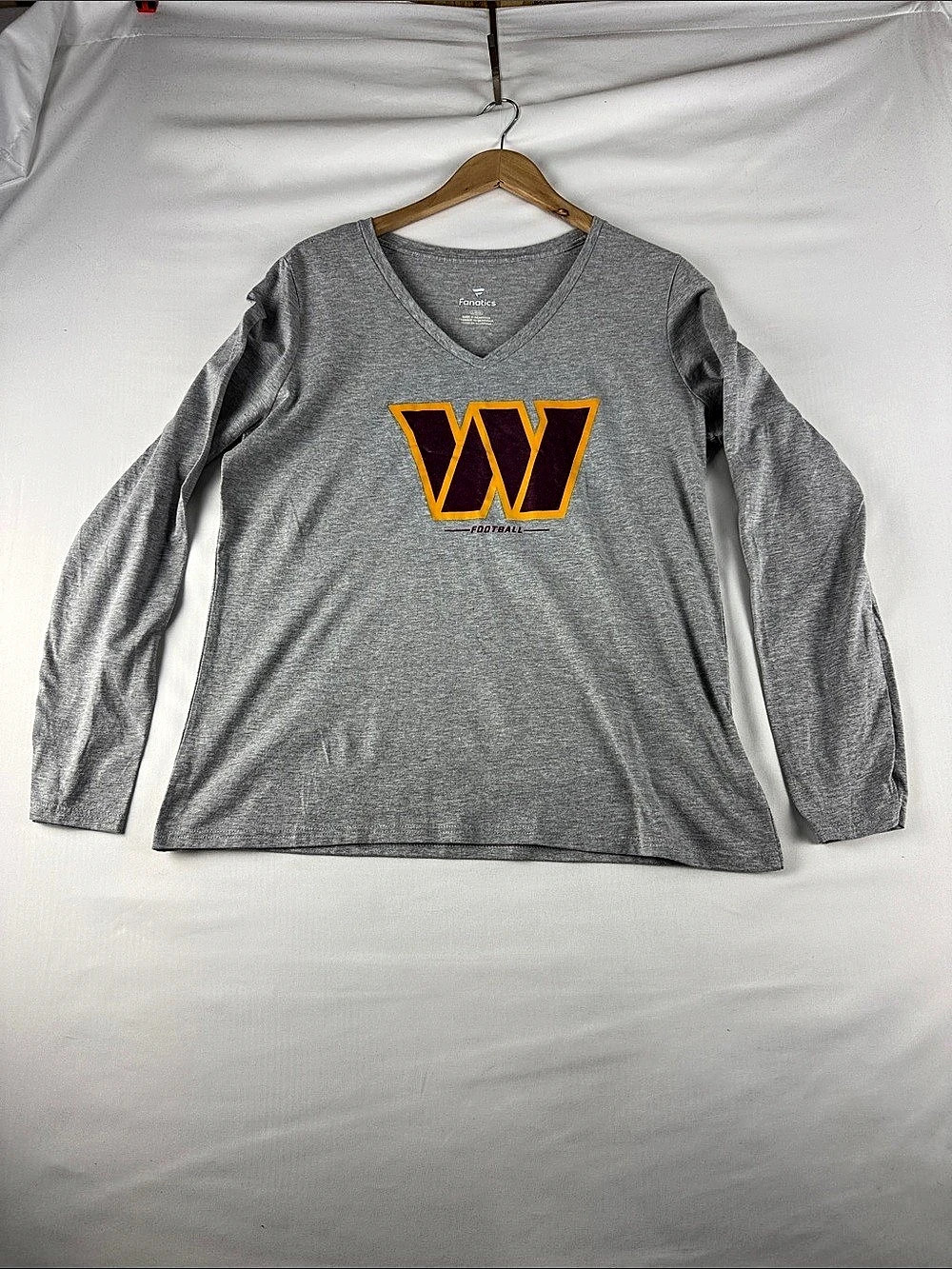 Fanatics NFL Washington Commanders Grey V-Neck Long Sleeve Shirt Size L NWT